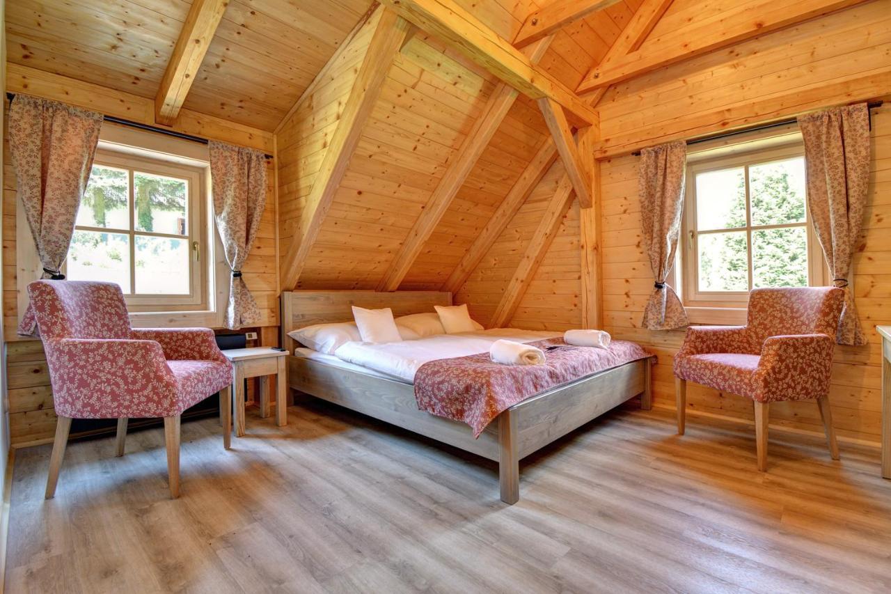 Roubenka Pod Troskami Apartment Ktová Екстериор снимка